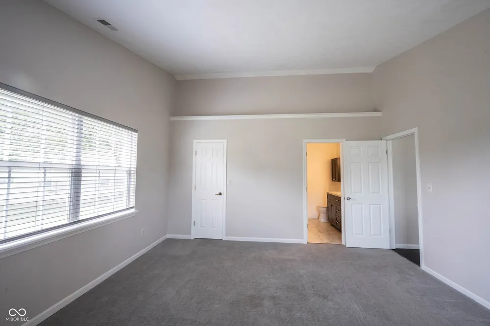 136 E Lullaby Court Greenfield, IN 46140