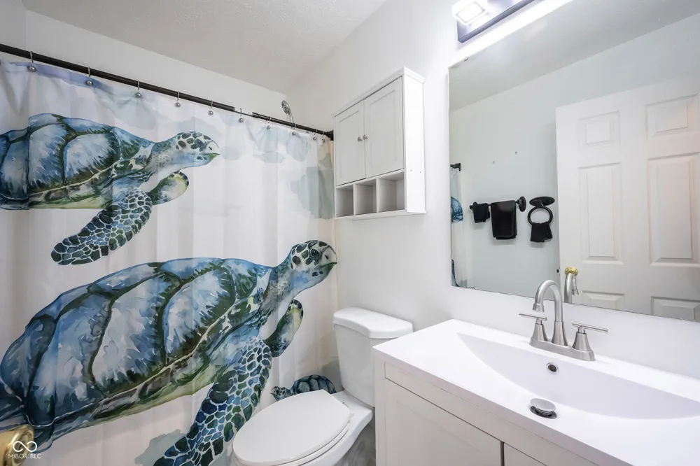 136 E Lullaby Court Greenfield, IN 46140