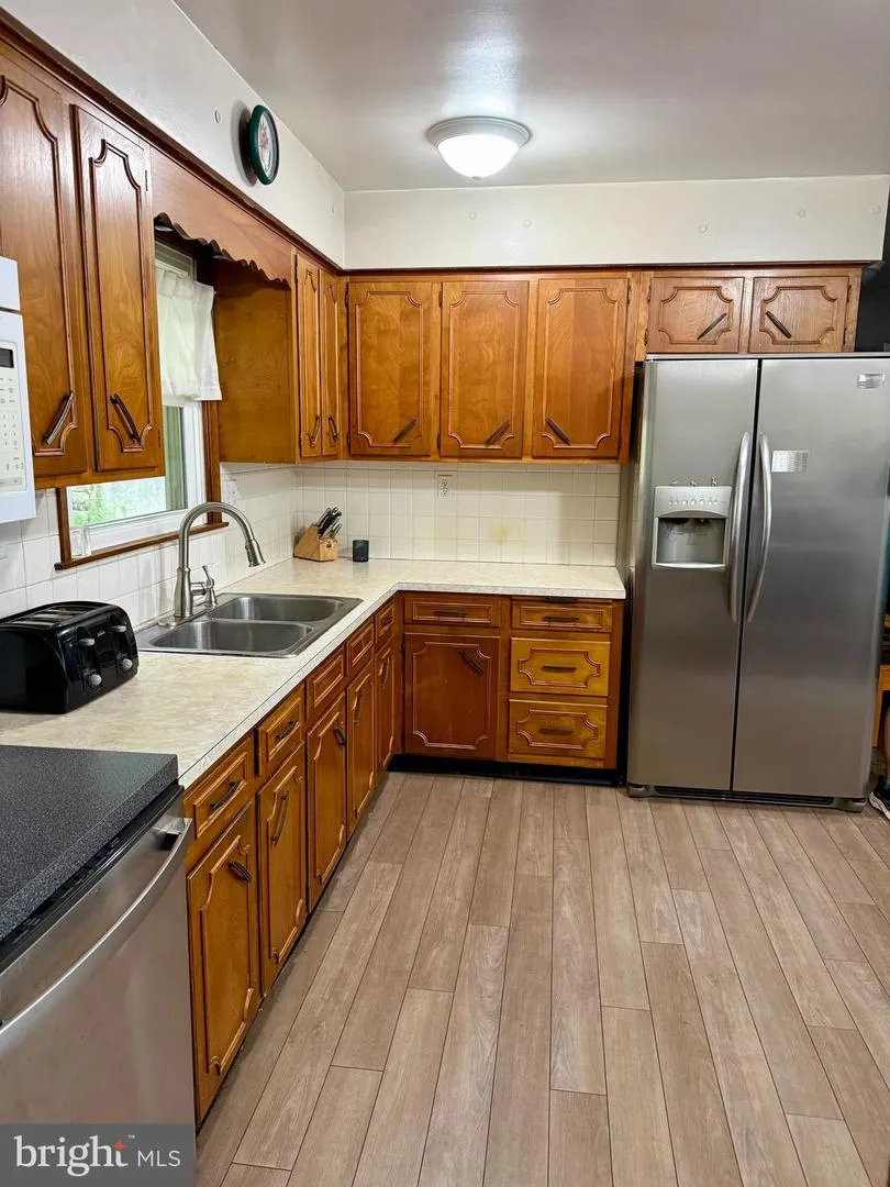 1217 CAMERON AVENUE Tyrone, PA 16686