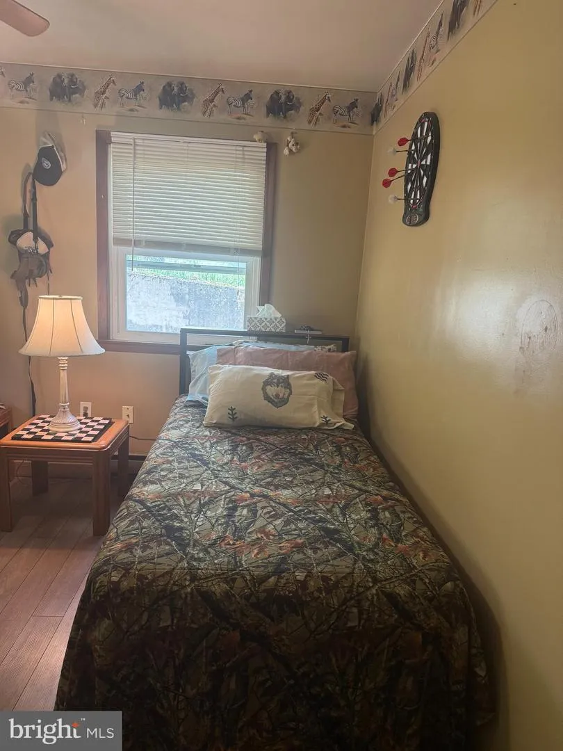 1217 CAMERON AVENUE Tyrone, PA 16686