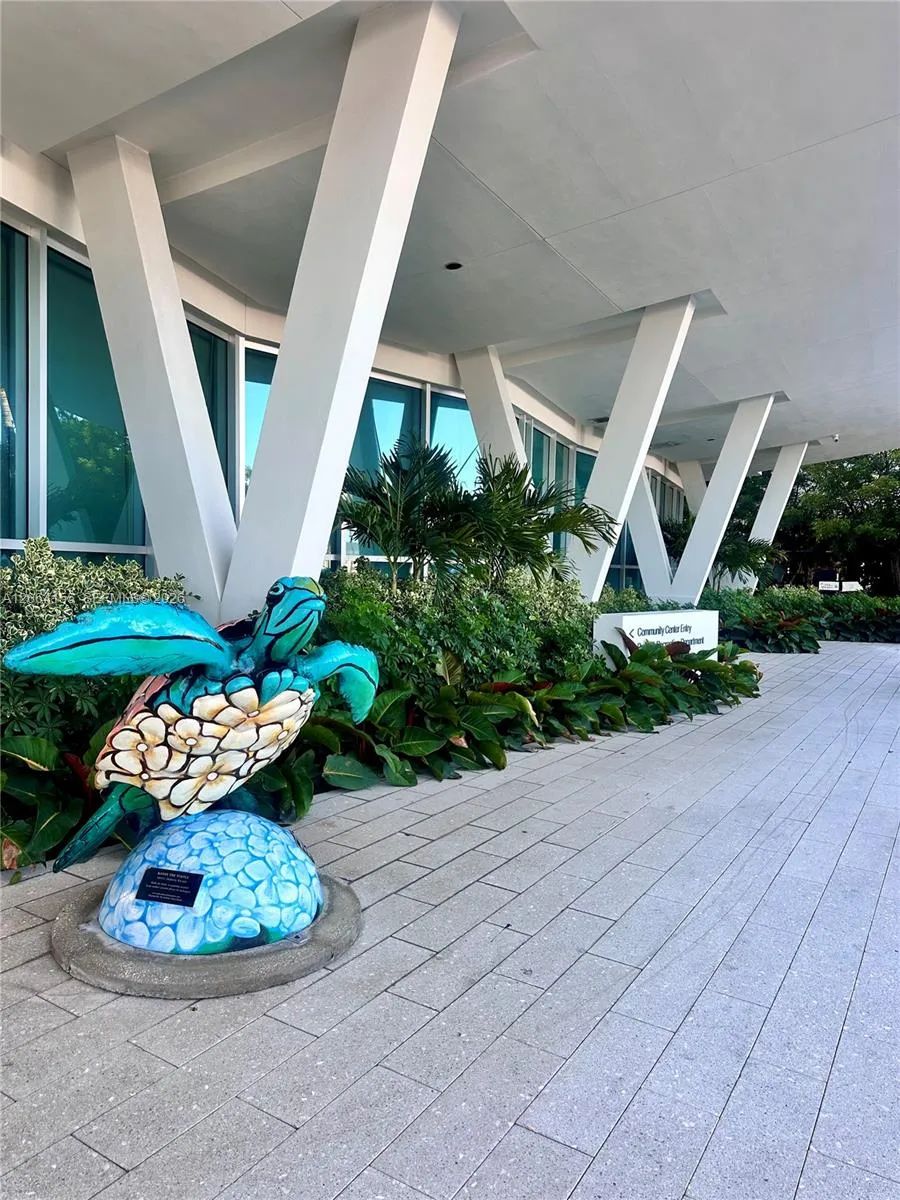 9225 Collins Ave #1407 Surfside, FL 33154