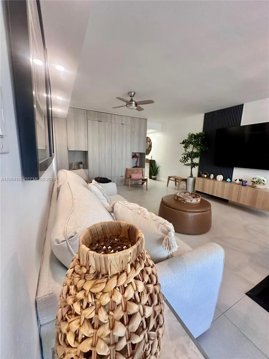 9225 Collins Ave #1407 Surfside, FL 33154