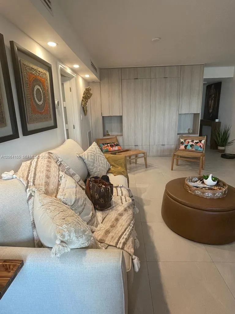 9225 Collins Ave #1407 Surfside, FL 33154