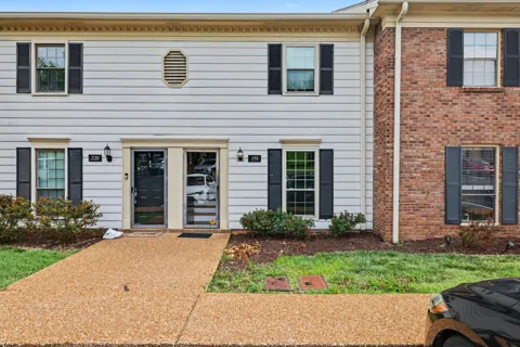 719 Fox Ridge Dr