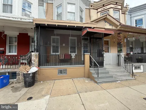 3738 DARIEN STREET