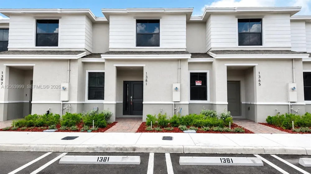 1381 NE 4th Ave #1381 Florida City, FL 33034