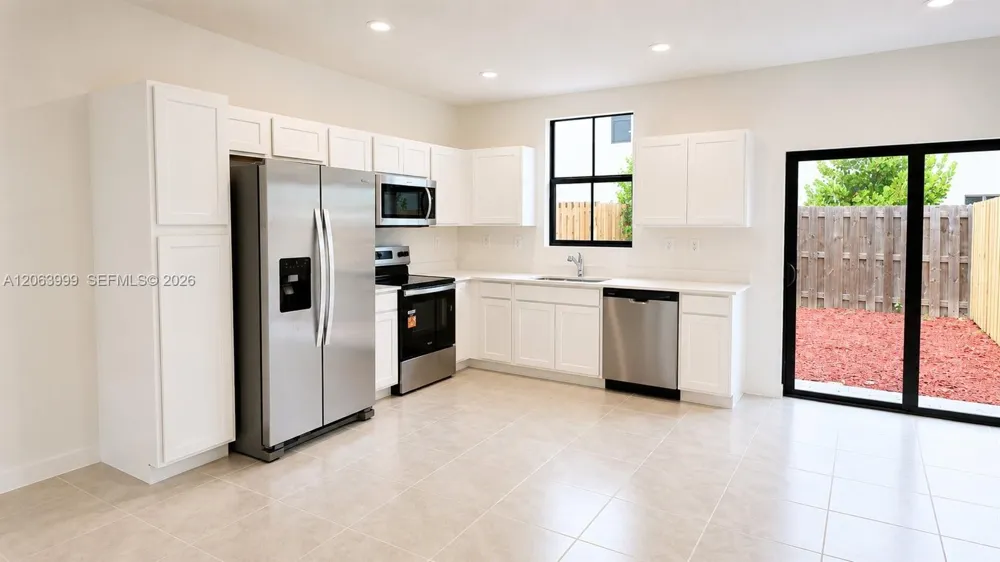 1381 NE 4th Ave #1381 Florida City, FL 33034