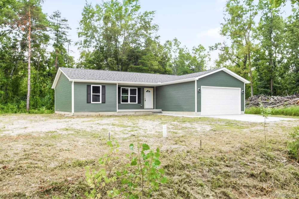 1047 39th Street Port Huron Charter Township, MI 48060