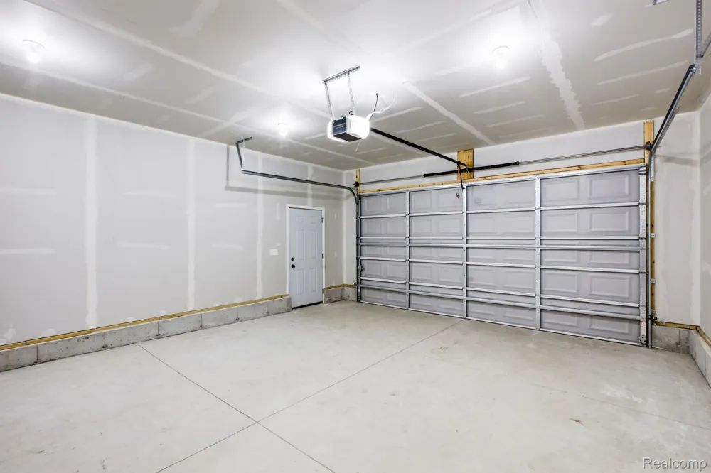 1047 39th Street Port Huron Charter Township, MI 48060