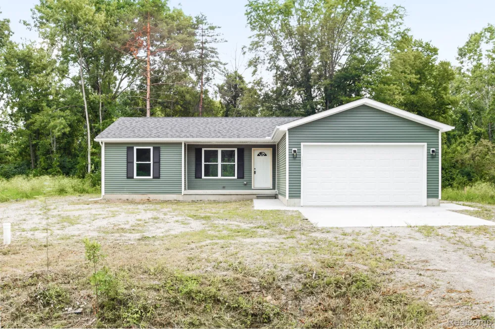 1047 39th Street Port Huron Charter Township, MI 48060