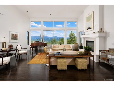 1893 Montane Drive