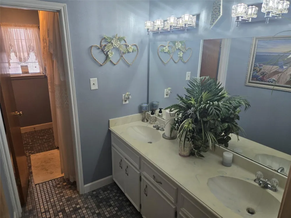 4314 Terlingua Street Pasadena, TX 77504