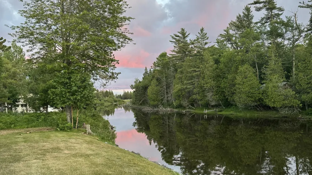 12204 Middle River Road Naubinway, MI 49762