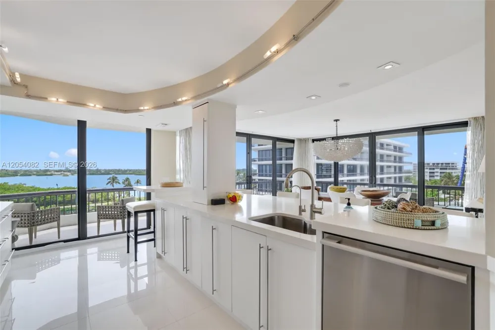 2660 S Ocean Blvd #503S Palm Beach, FL 33480