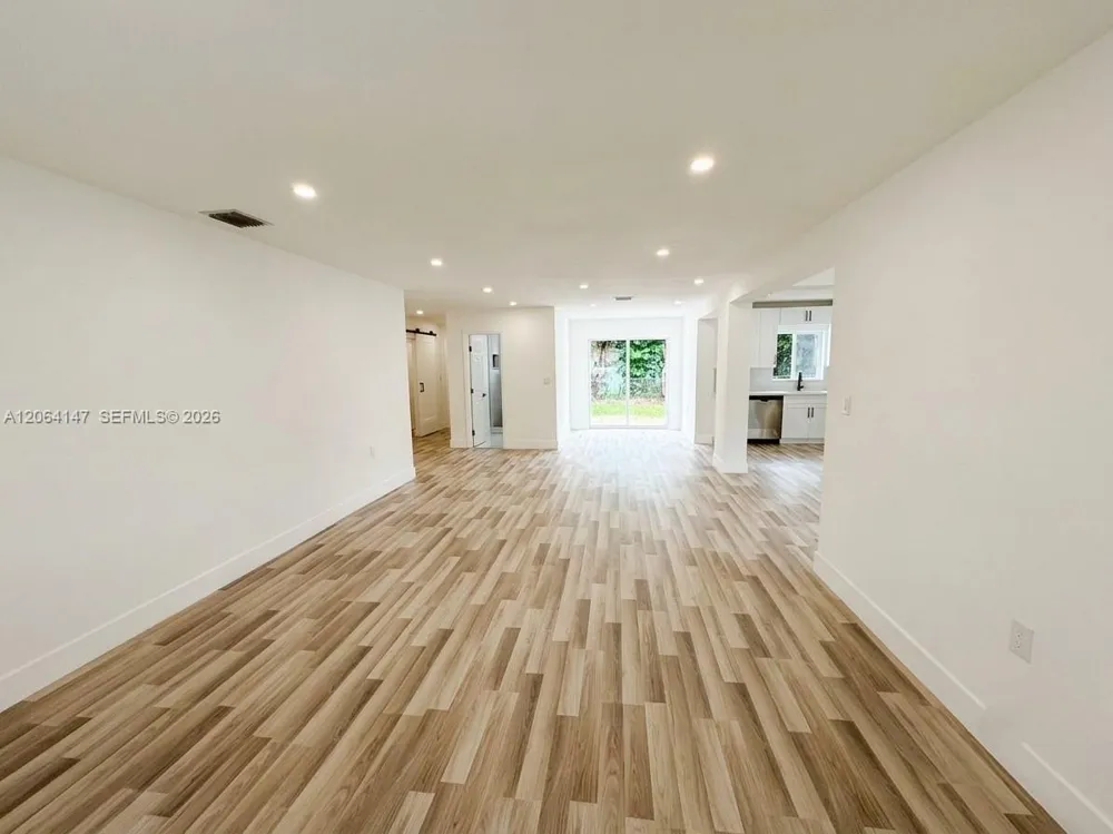 10860 SW 217th Ter Miami, FL 33170