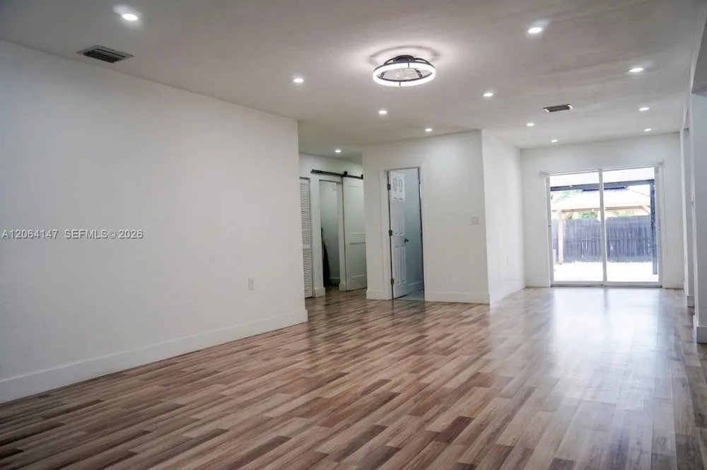 10860 SW 217th Ter Miami, FL 33170