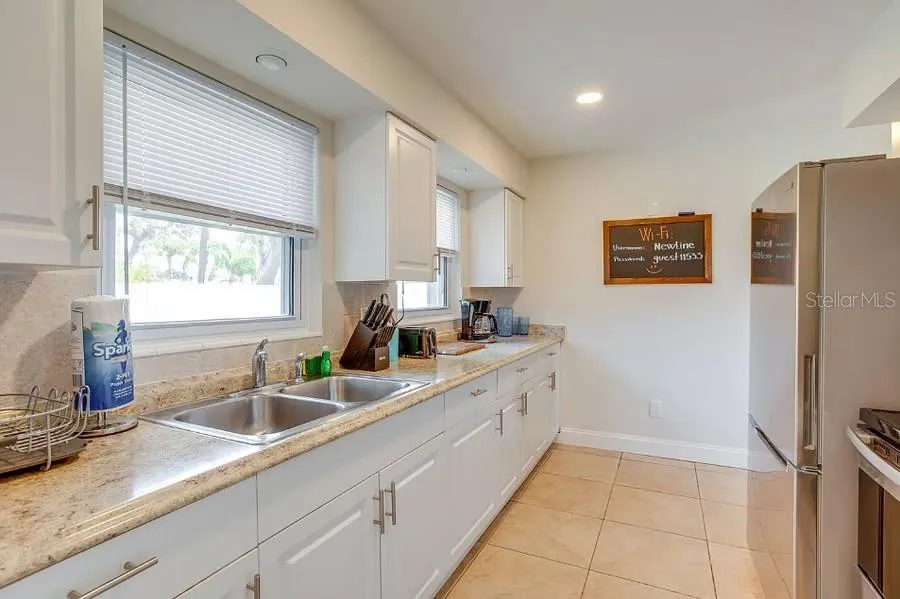 11533 69TH AVENUE Seminole, FL 33772