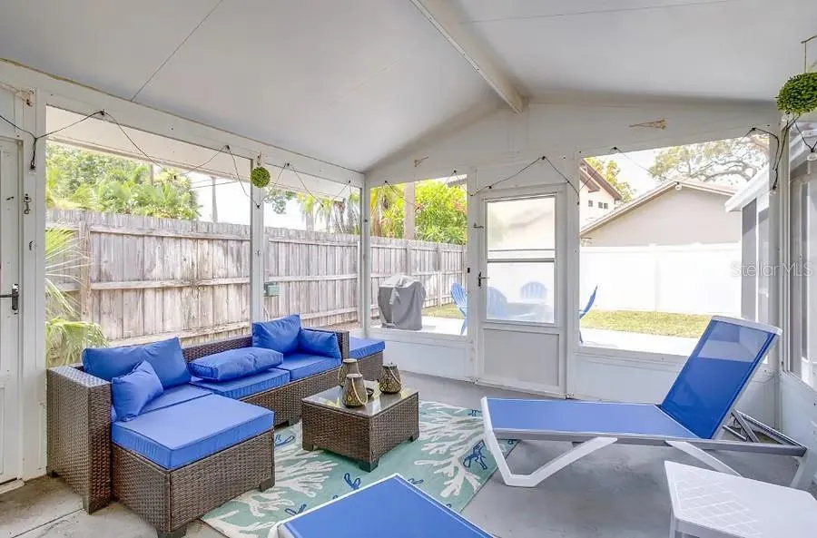11533 69TH AVENUE Seminole, FL 33772