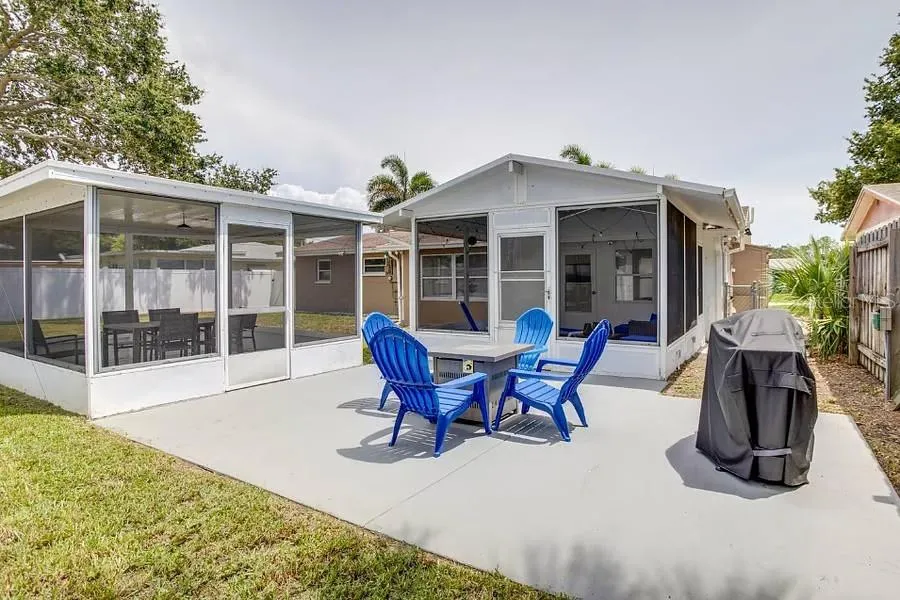 11533 69TH AVENUE Seminole, FL 33772