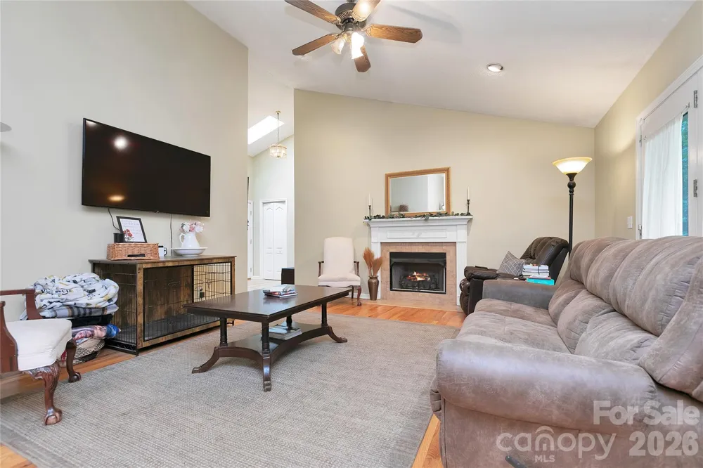 149 Tucked In Lane Brevard, NC 28712