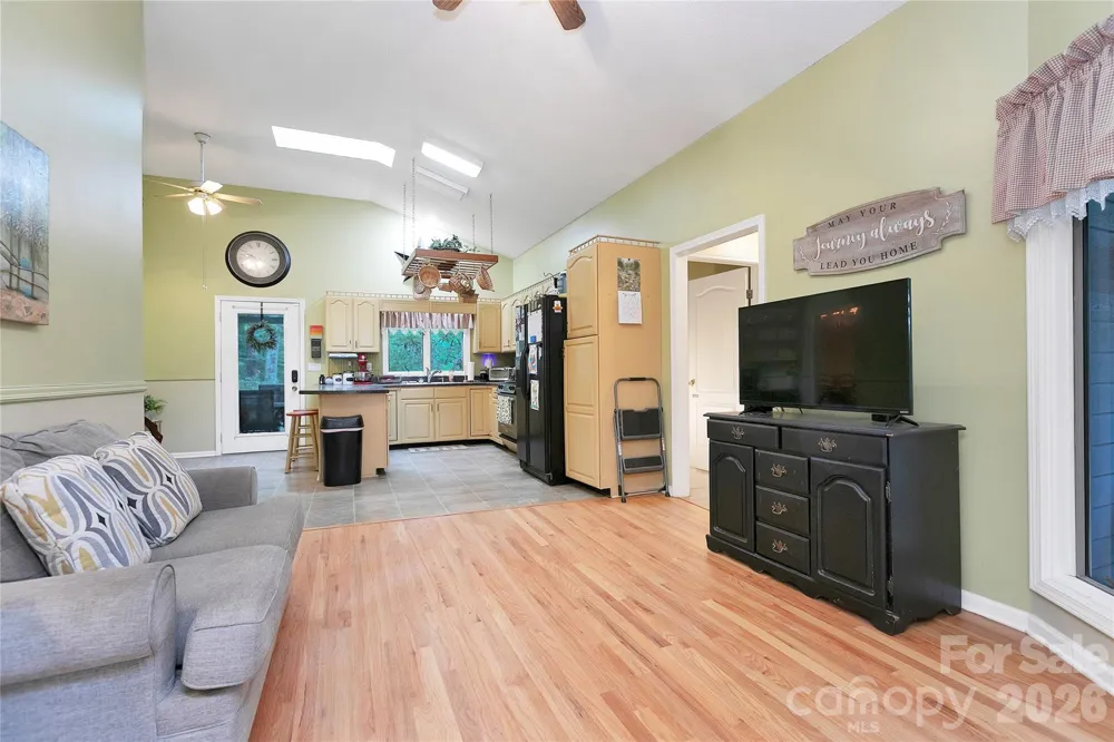 149 Tucked In Lane Brevard, NC 28712