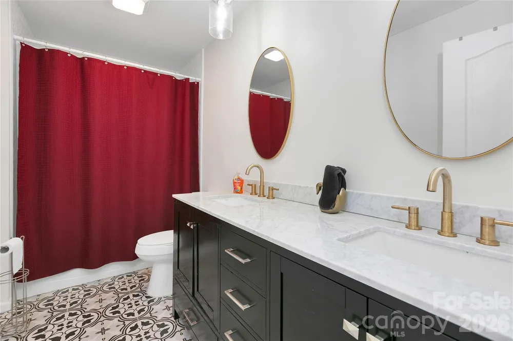 149 Tucked In Lane Brevard, NC 28712