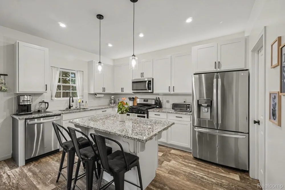 9324 Pine Walk Pass Argentine Township, MI 48451