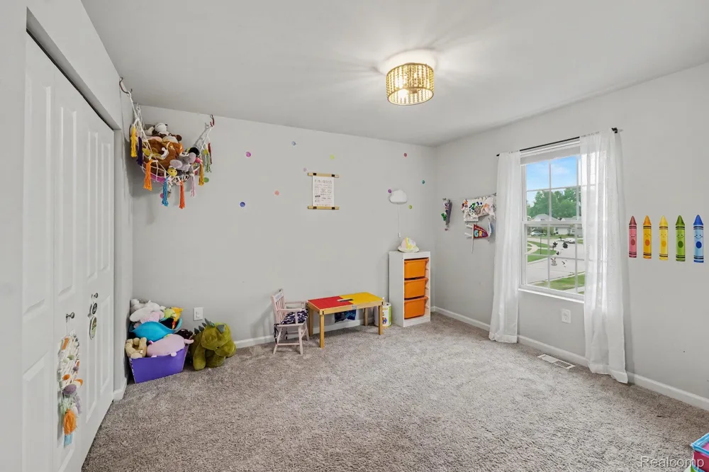 9324 Pine Walk Pass Argentine Township, MI 48451