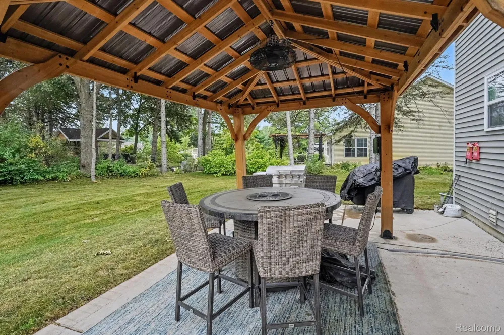 9324 Pine Walk Pass Argentine Township, MI 48451