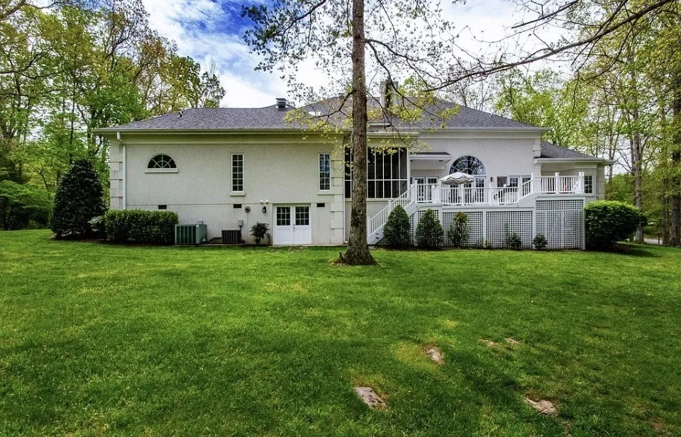 554 Halstead Dr Crossville, TN 38555