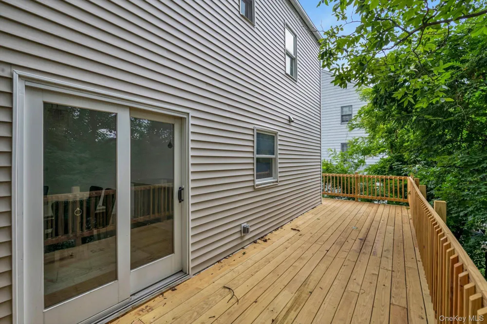 42 Stratford Road Scarsdale, NY 10583