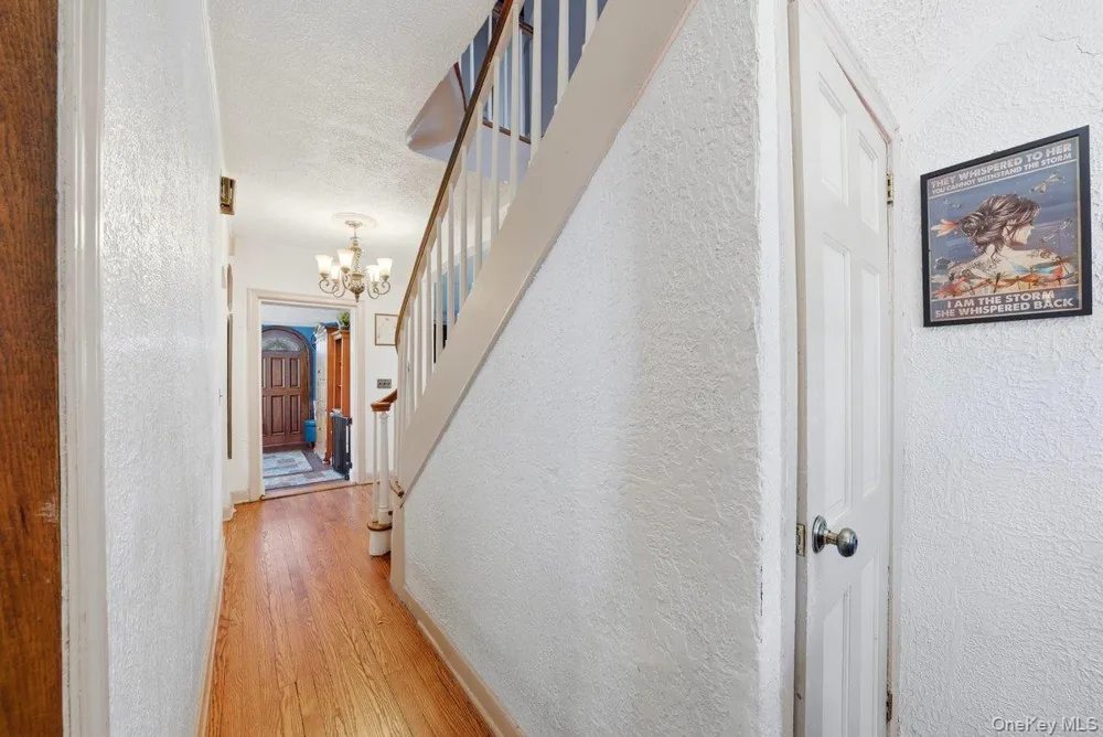 51 Cumberland Drive Yonkers, NY 10704