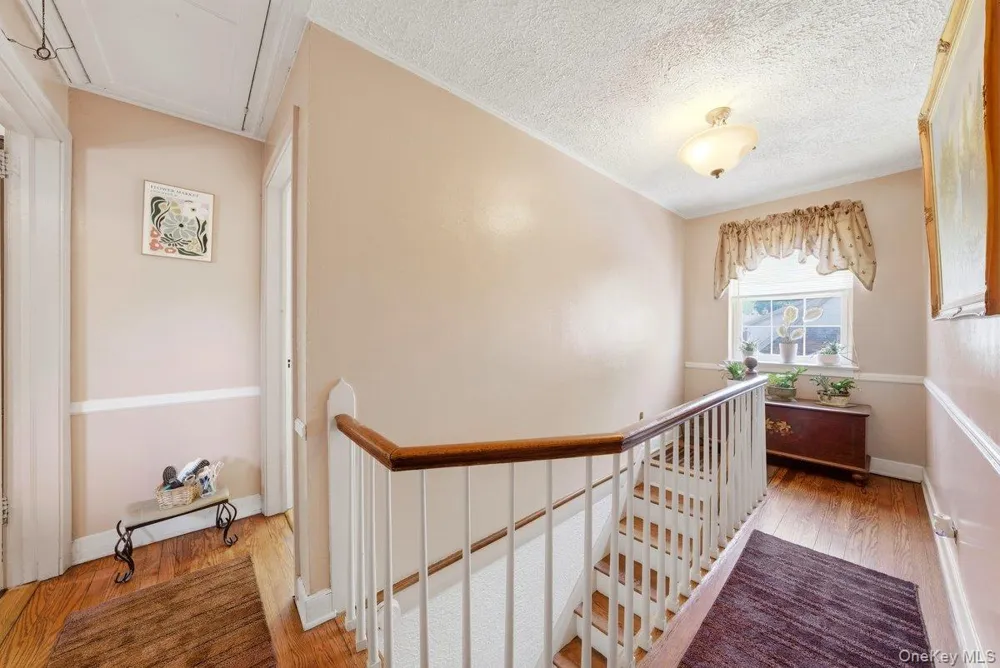 51 Cumberland Drive Yonkers, NY 10704
