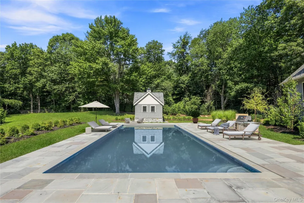 2 Barry Court Katonah, NY 10536