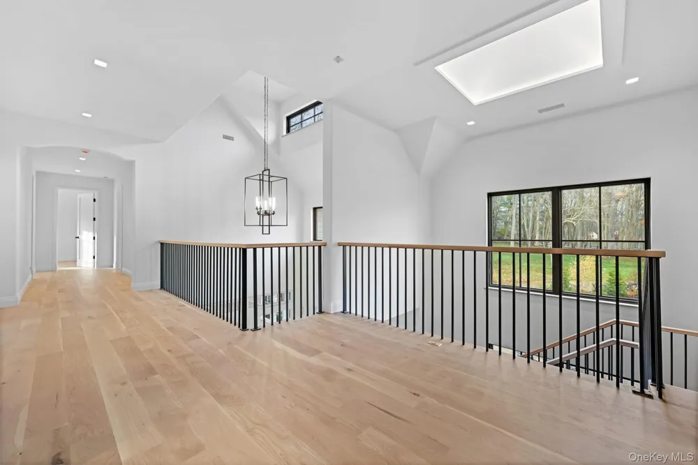 2 Barry Court Katonah, NY 10536
