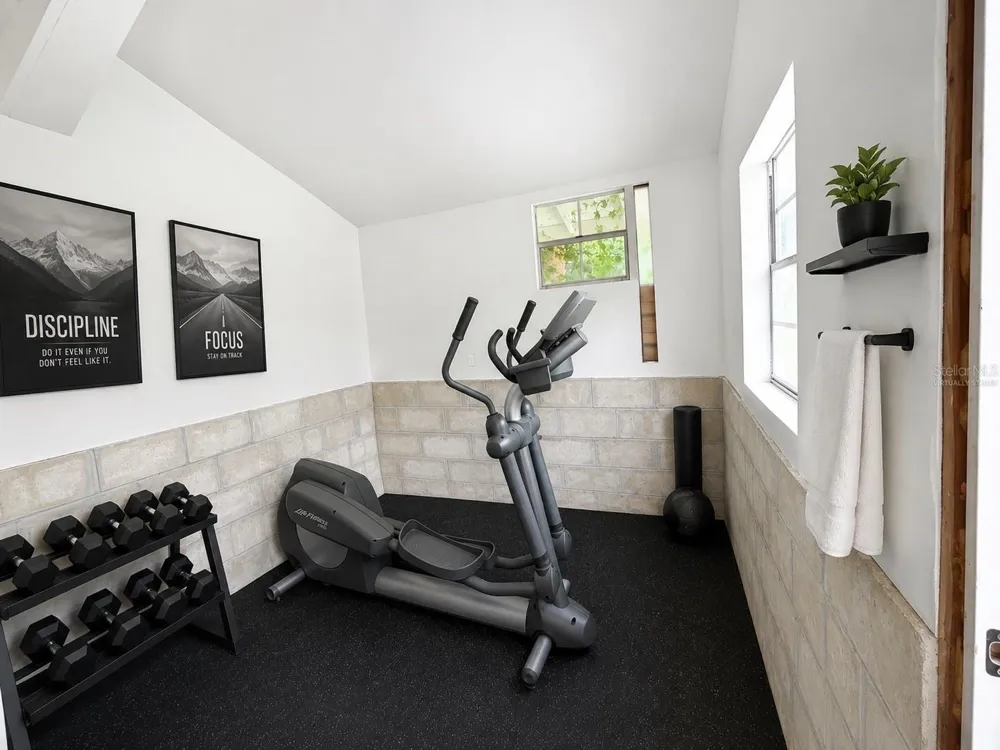 616 ELLENDALE DRIVE Winter Park, FL 32792
