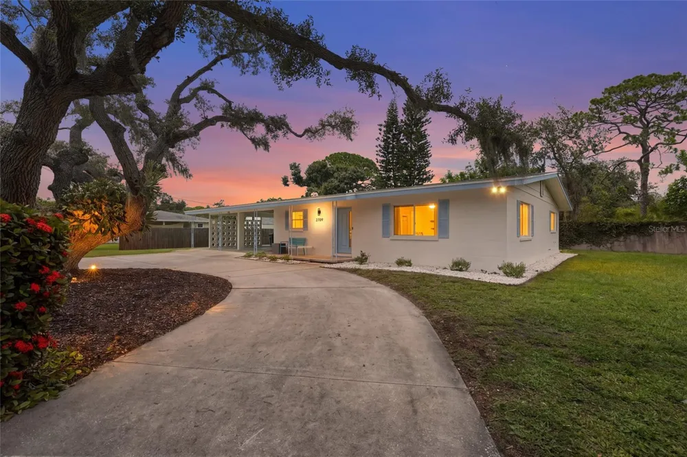 2709 MARLETTE STREET Sarasota, FL 34231