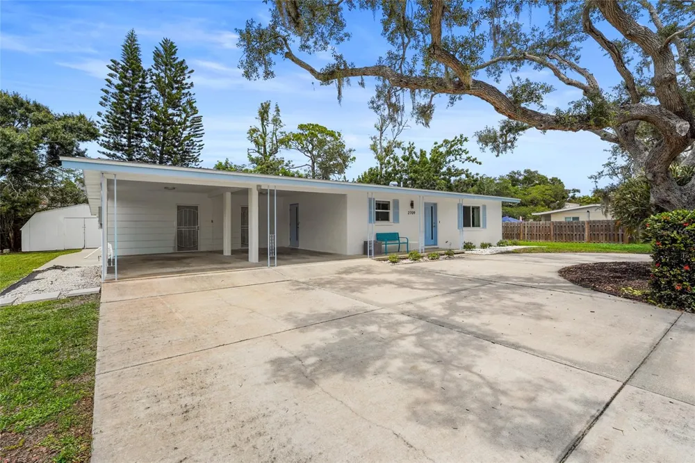 2709 MARLETTE STREET Sarasota, FL 34231