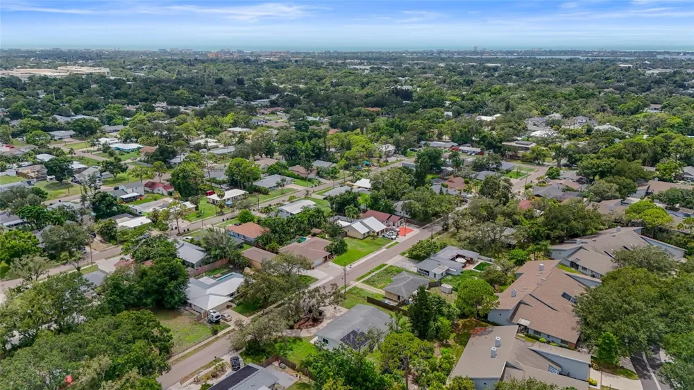 2709 MARLETTE STREET Sarasota, FL 34231