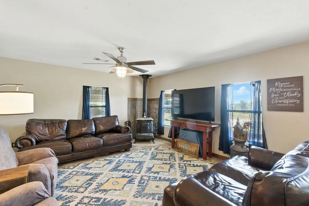 5929 County Road 371 Dublin, TX 76446