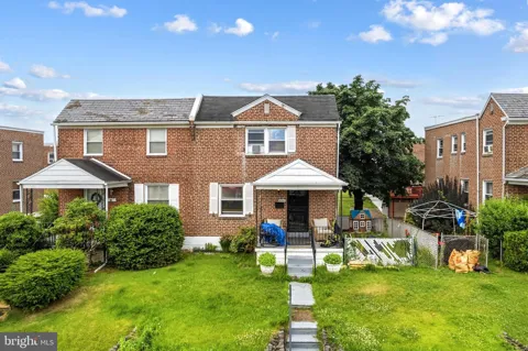 828 LAUREL ROAD
