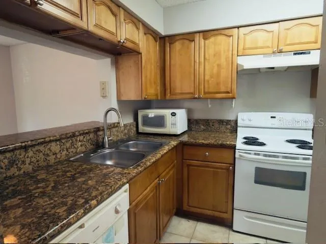 224 AFTON SQUARE #8-301 Altamonte Springs, FL 32714