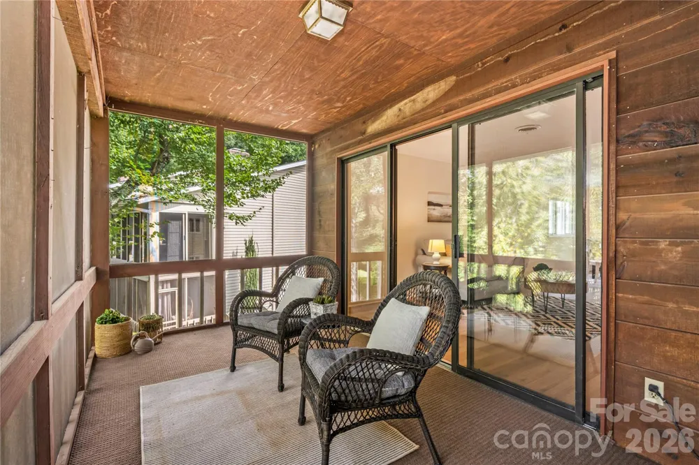 181 Britton Creek Court Hendersonville, NC 28789
