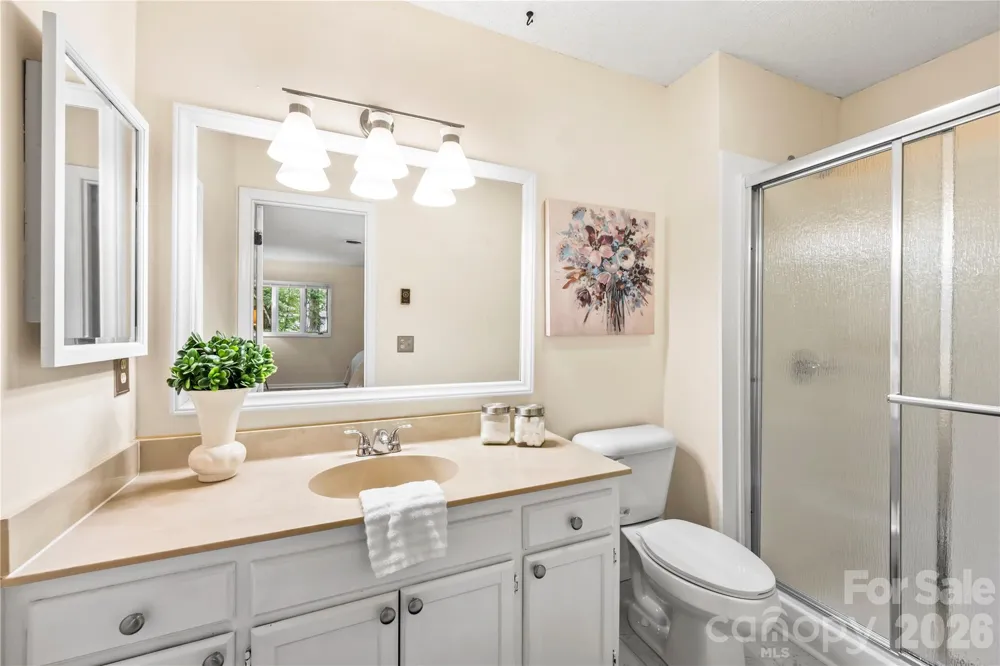 181 Britton Creek Court Hendersonville, NC 28789