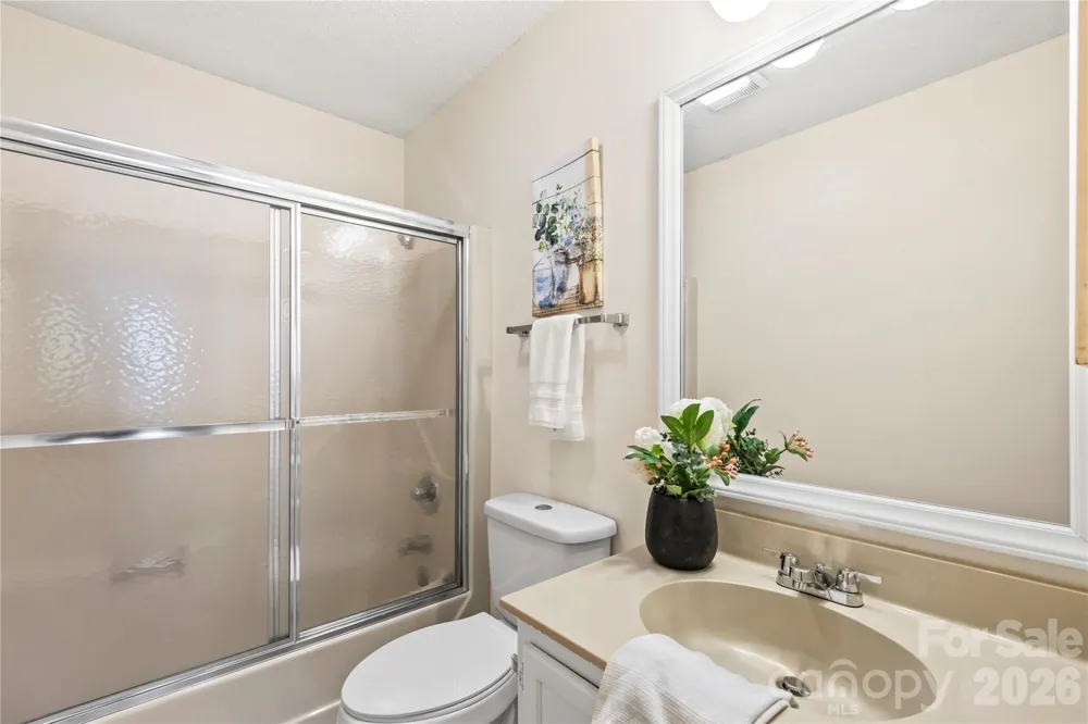 181 Britton Creek Court Hendersonville, NC 28789