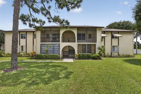 3625 LA AIRES COURT #C-1