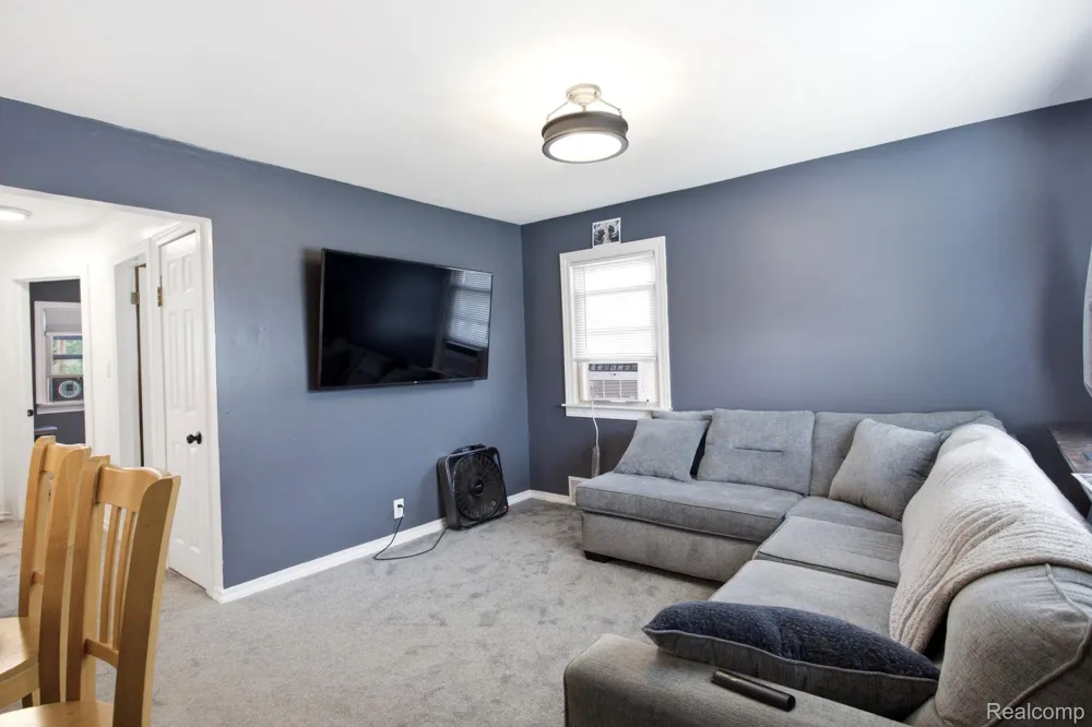 14802 Mulberry Street Southgate City, MI 48195