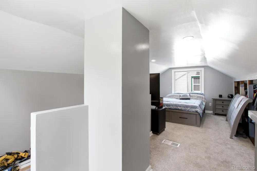 14802 Mulberry Street Southgate City, MI 48195