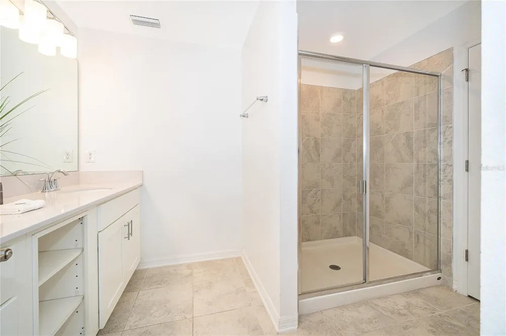 3191 PARADOX CIRCLE #208 Kissimmee, FL 34746