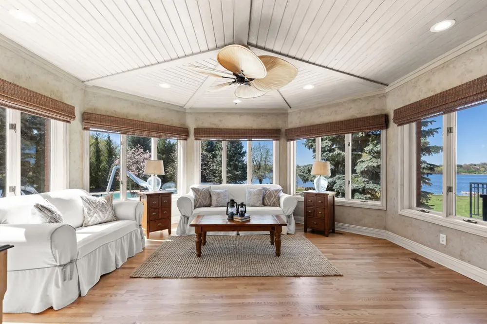 425 Oxford Road Orono, MN 55356